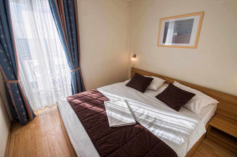 Aparthotel Castrum Novum Novigrad (Istria) Ngoại thất bức ảnh